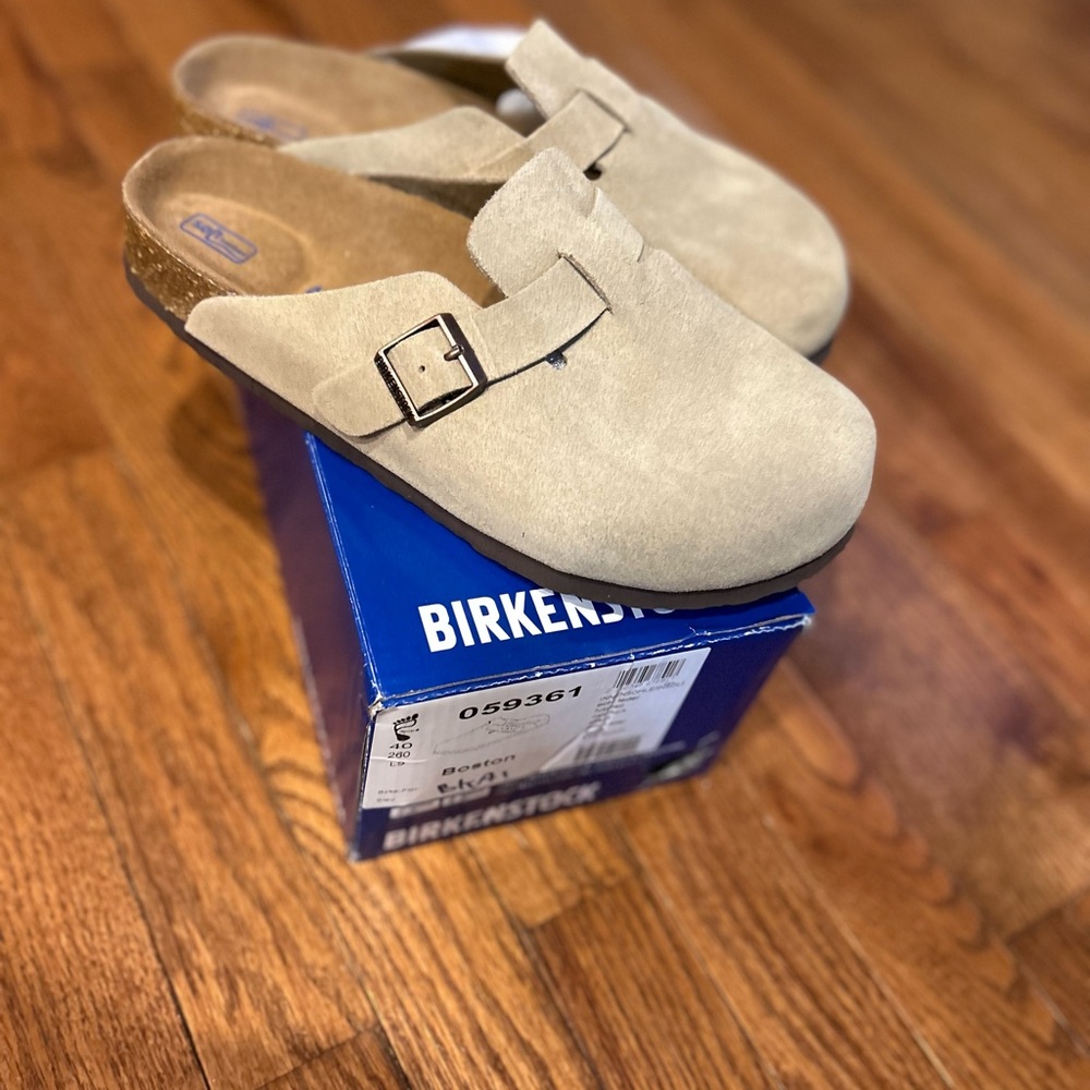 Size 40 Birkenstocks